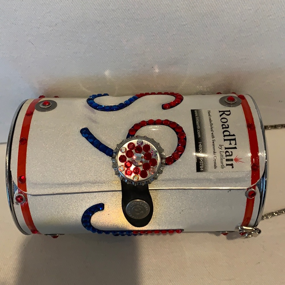 Littlearth roadflair New York Swarovski crystal purse